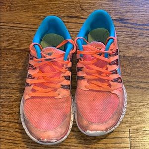 NIKE Free Run 5.0 Sneakers